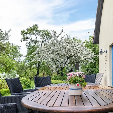 Mit 140m² Fuer 8 Personen Casa de Férias Kröpelin