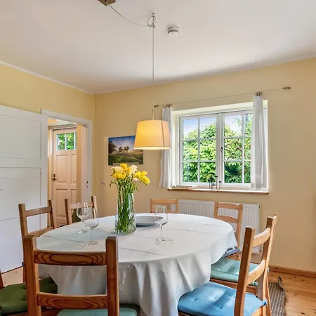 Mit 140m² Fuer 8 Personen Kröpelin