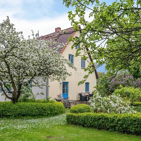 Casa de Férias Mit 140m² Fuer 8 Personen Kröpelin